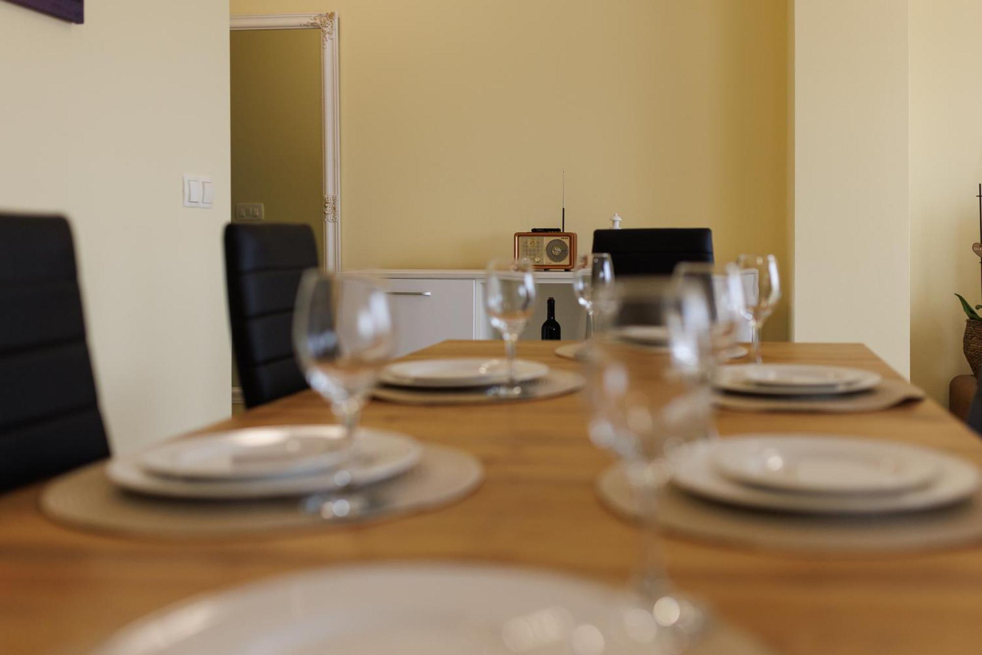 Apartman Maja Komarna Bagian luar foto