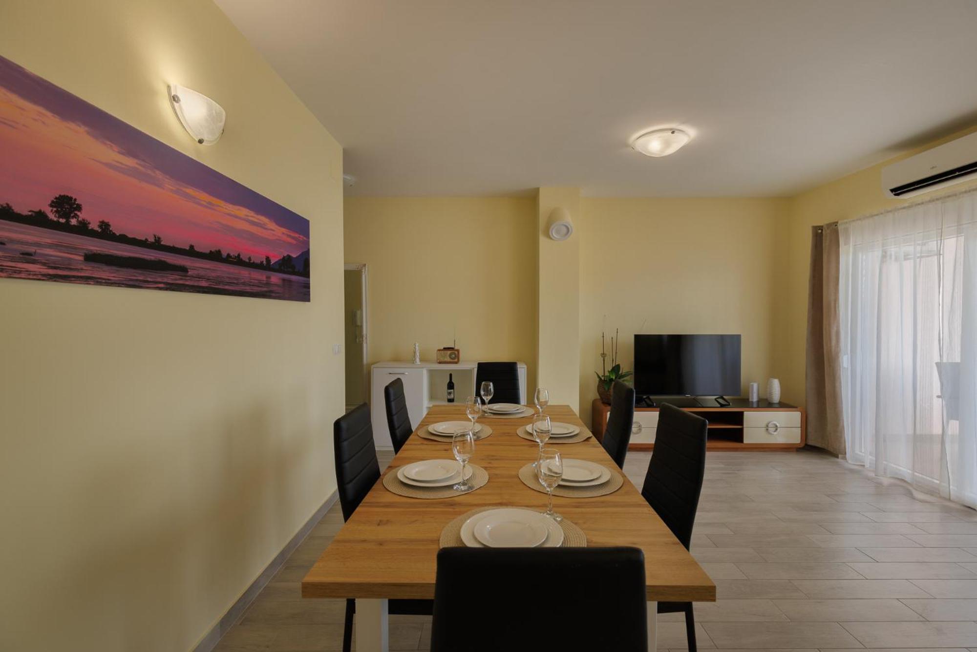 Apartman Maja Komarna Bagian luar foto