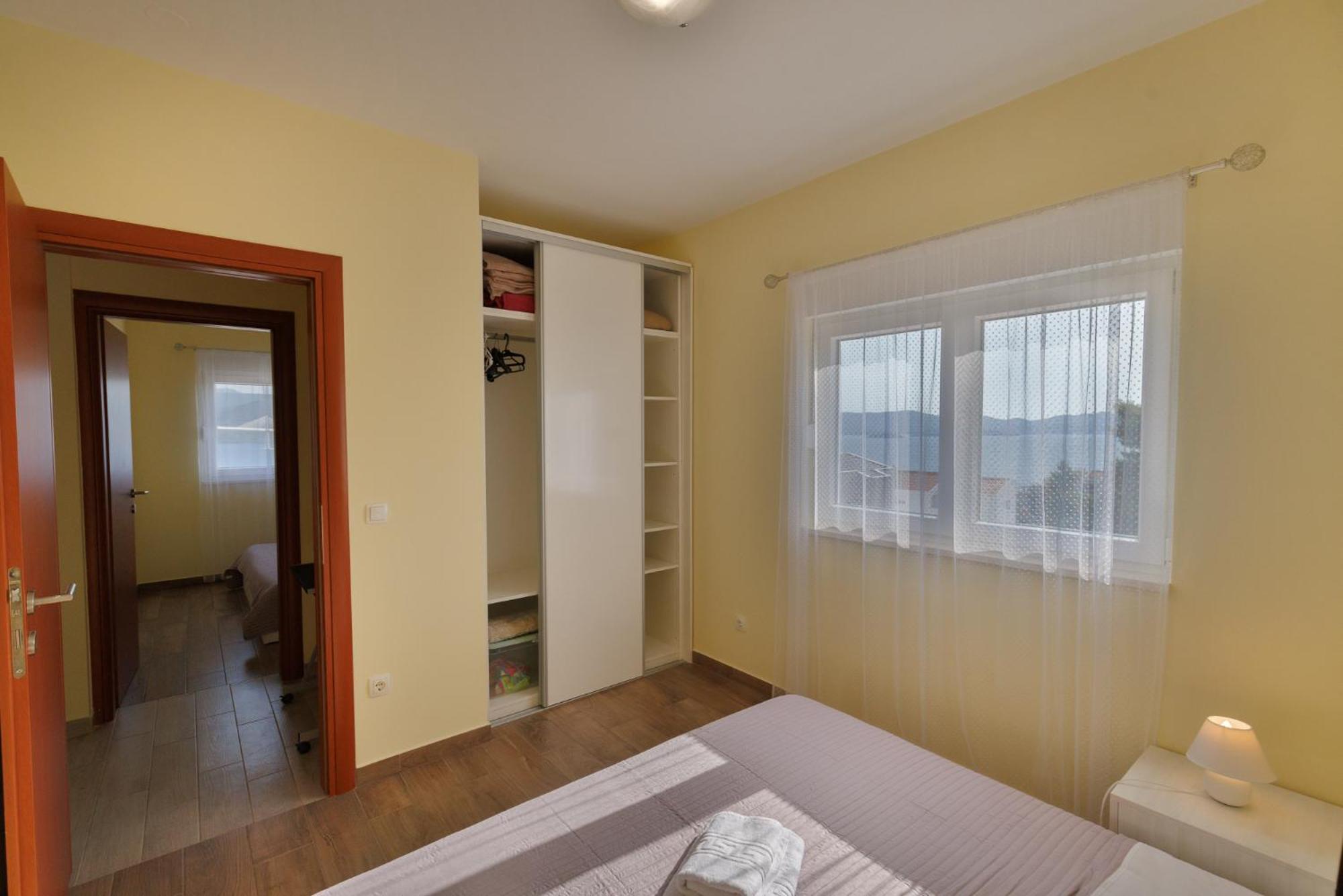Apartman Maja Komarna Bagian luar foto